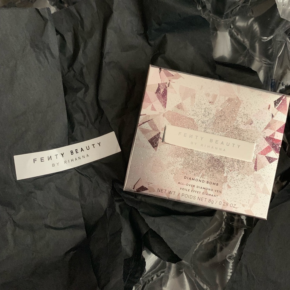 Fenty Beauty Diamond Bomb